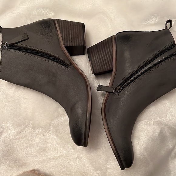 NIB Roan by Bed Stu Leather Booties - Picture 7 of 14